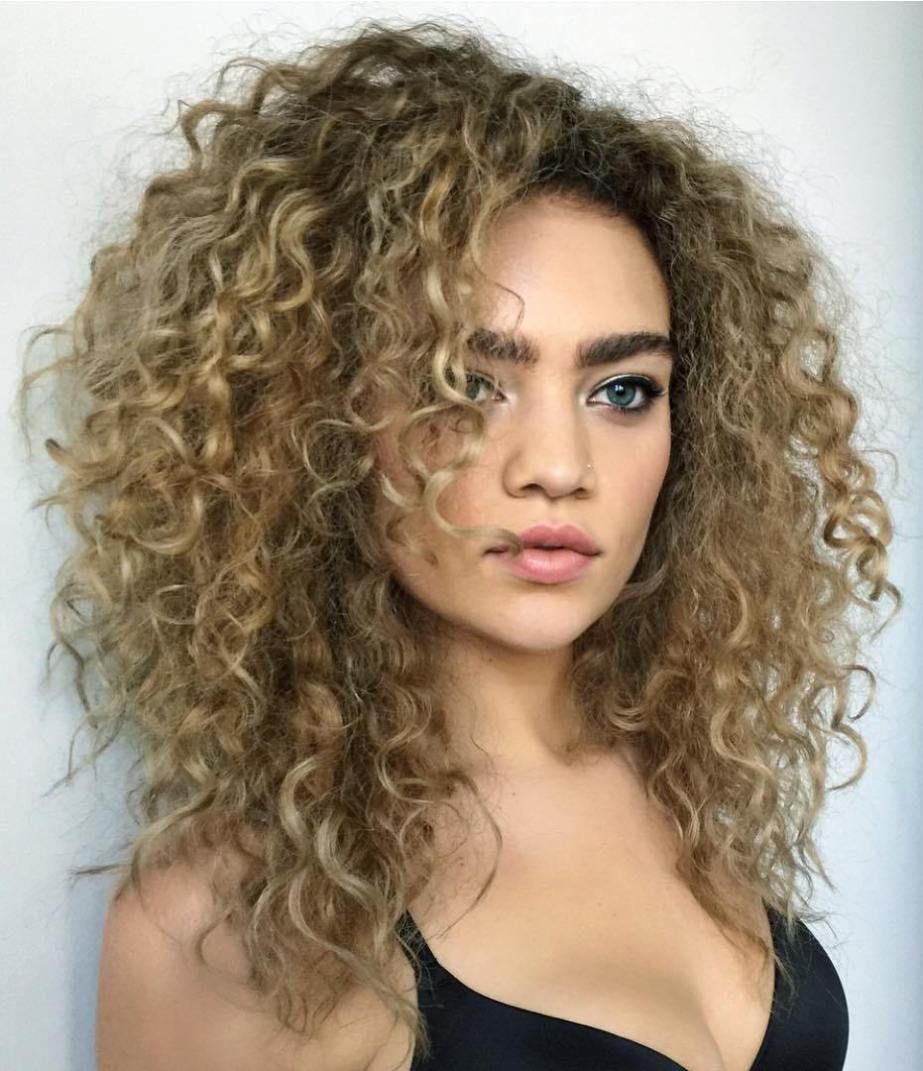 60 Effortless Hairstyles For Naturally Curly Hair That Wow Hair 