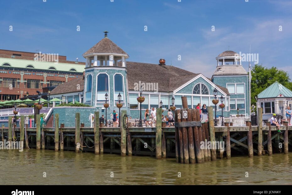 ALEXANDRIA VIRGINIA USA Chart House Restaurant Old Town Alexandria