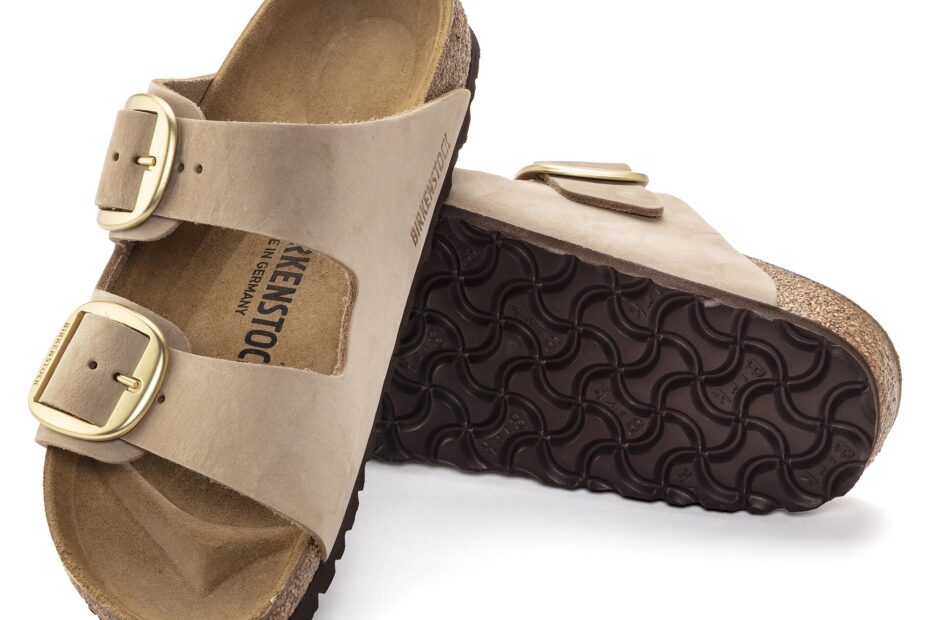 Arizona Big Buckle Nubuck Leather Sandcastle BIRKENSTOCK