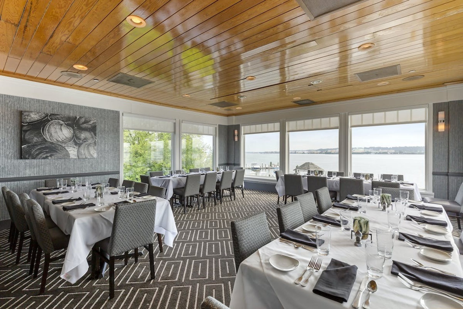 Capitol Room At Chart House Restaurant In In Alexandria VA The Vendry Capitol Room At Chart House Restaurant In In Alexandria VA The Vendry