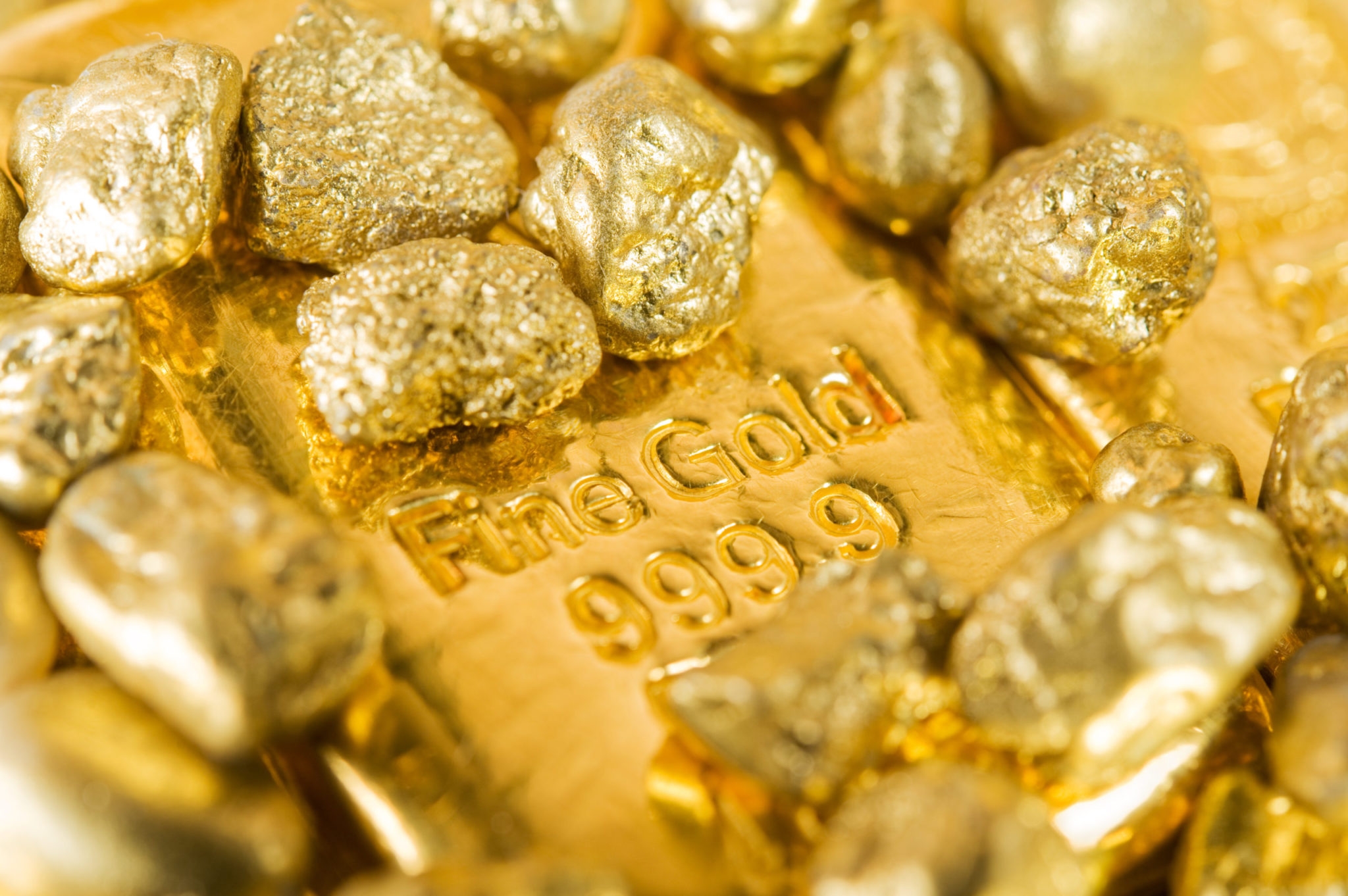 Gold Price Soars To Record Ahead Of US China Talks Rate Cut Decision 