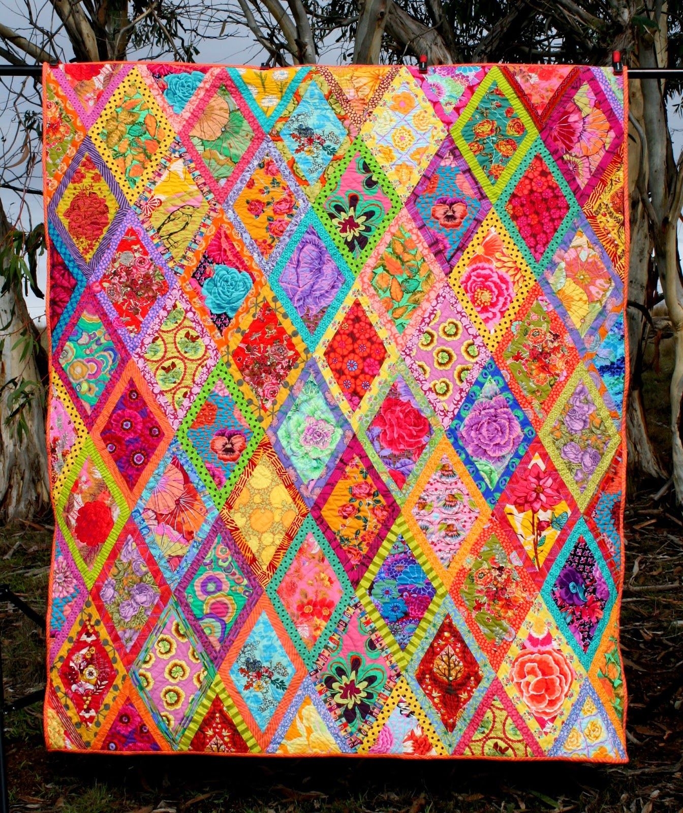 Gone Aussie Quilting Bordered Diamond Quilt Finish Kaffe Fassett 