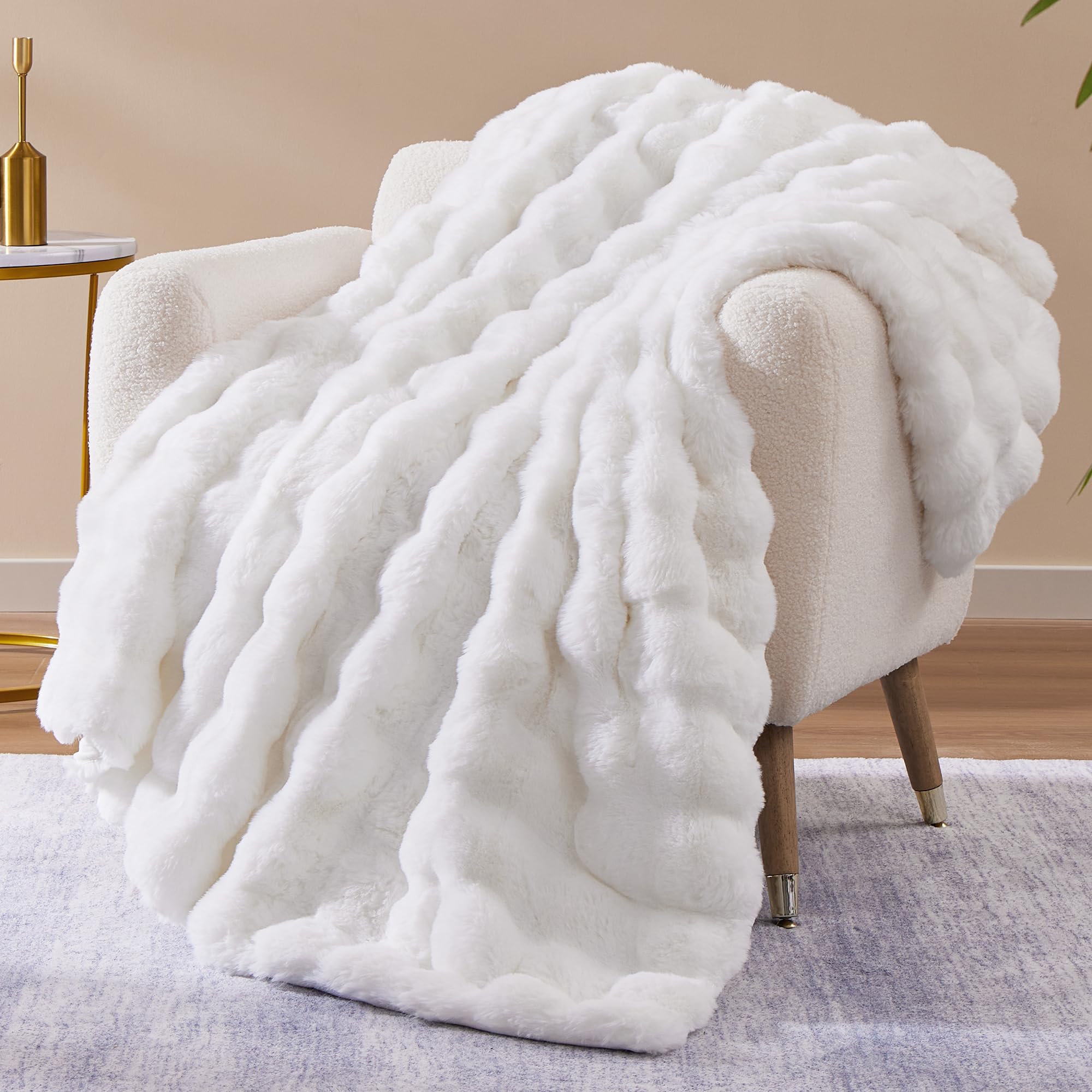 GRAND Ultra Soft Fluffy Faux Rabbit Fur Throw Blanket Thick Warm 