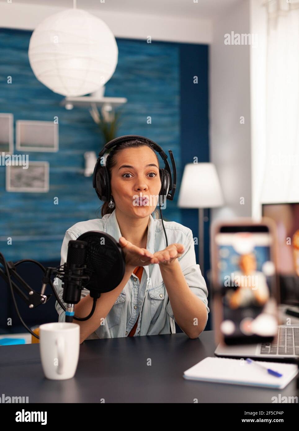 Social Media Influencer Making Hi res Stock Photography And Images Alamy